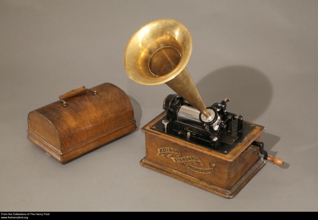 Edison Standard Phonograph, Model A, 1901-1905 (Object ID: 58.42.1.1)